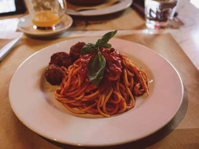 Resep spaghetti bakso untuk hidangan berbuka puasa