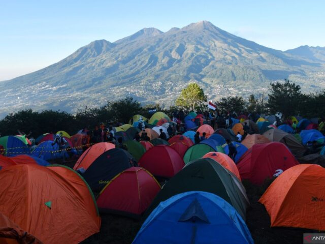 Jenis-jenis tenda untuk camping beserta kapasitasnya