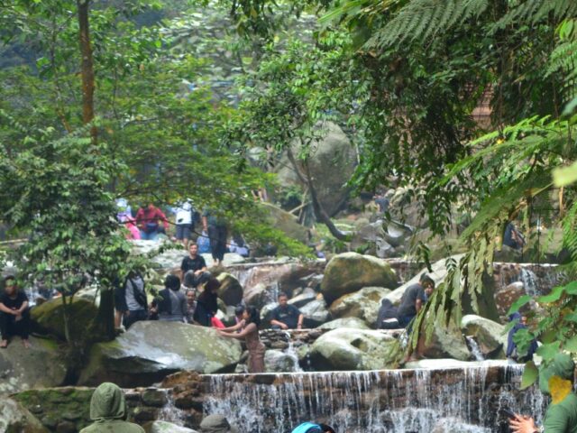 Curug Pangeran: Sejarah, lokasi, dan harga tiket masuk